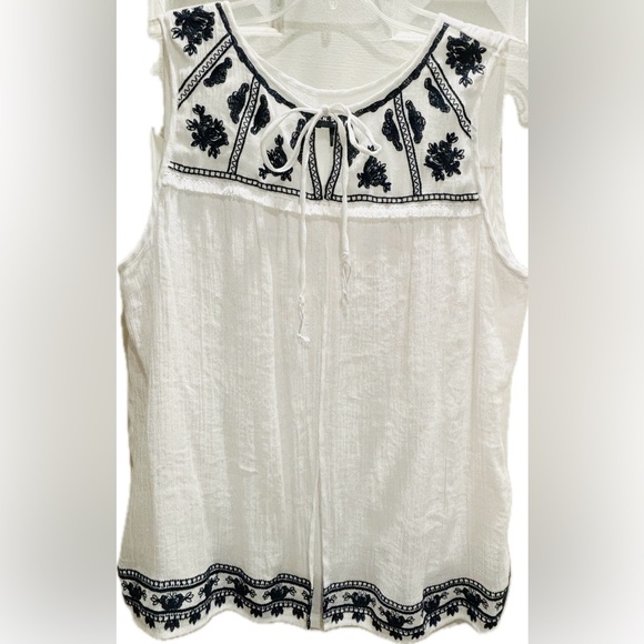 INC Studio Sleeveless Embroidered Top - Picture 1 of 7